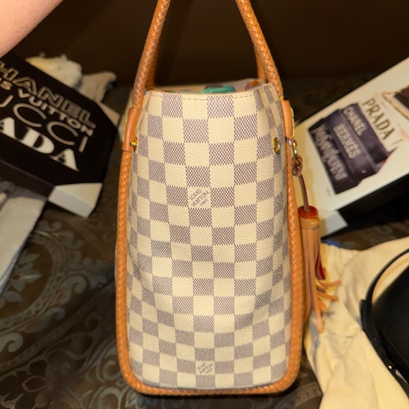 Louis Vuitton Damier Azur Women's Bag - Picture 6 of 9